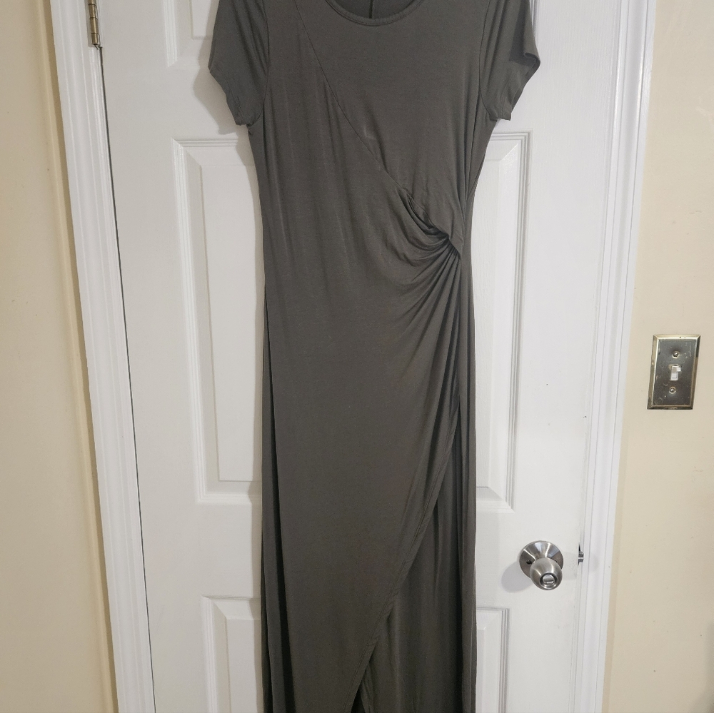 Spense Olive Twist-Side Maxi Dress